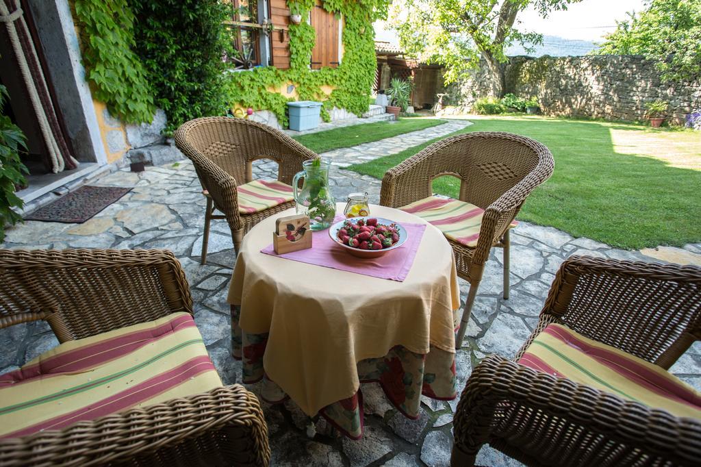 Rozina Vacation House Pliskovica Exteriör bild
